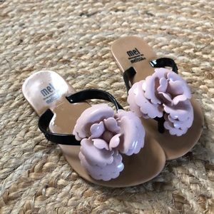 Mel by Melissa flip flops